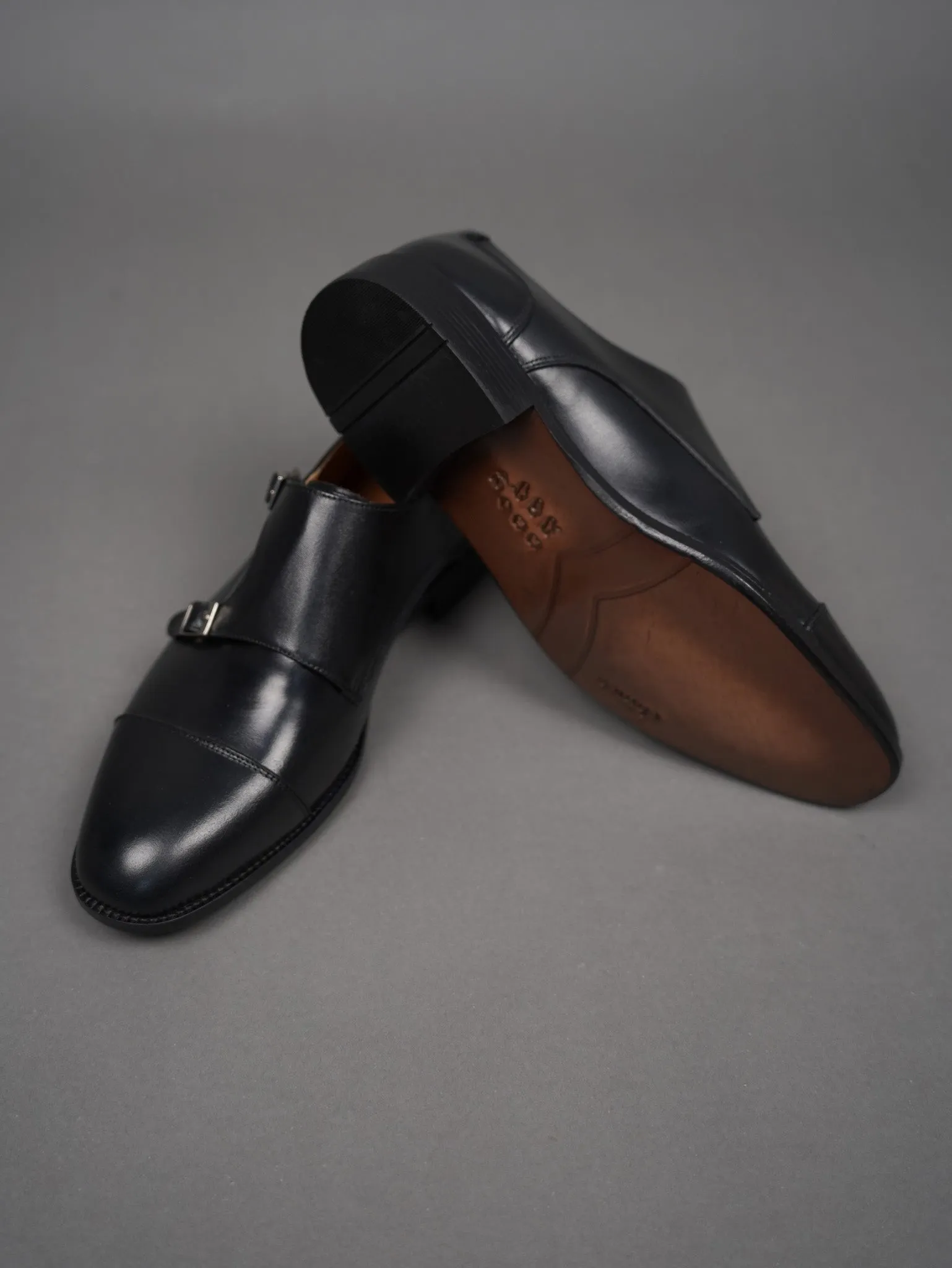 double monk-Black