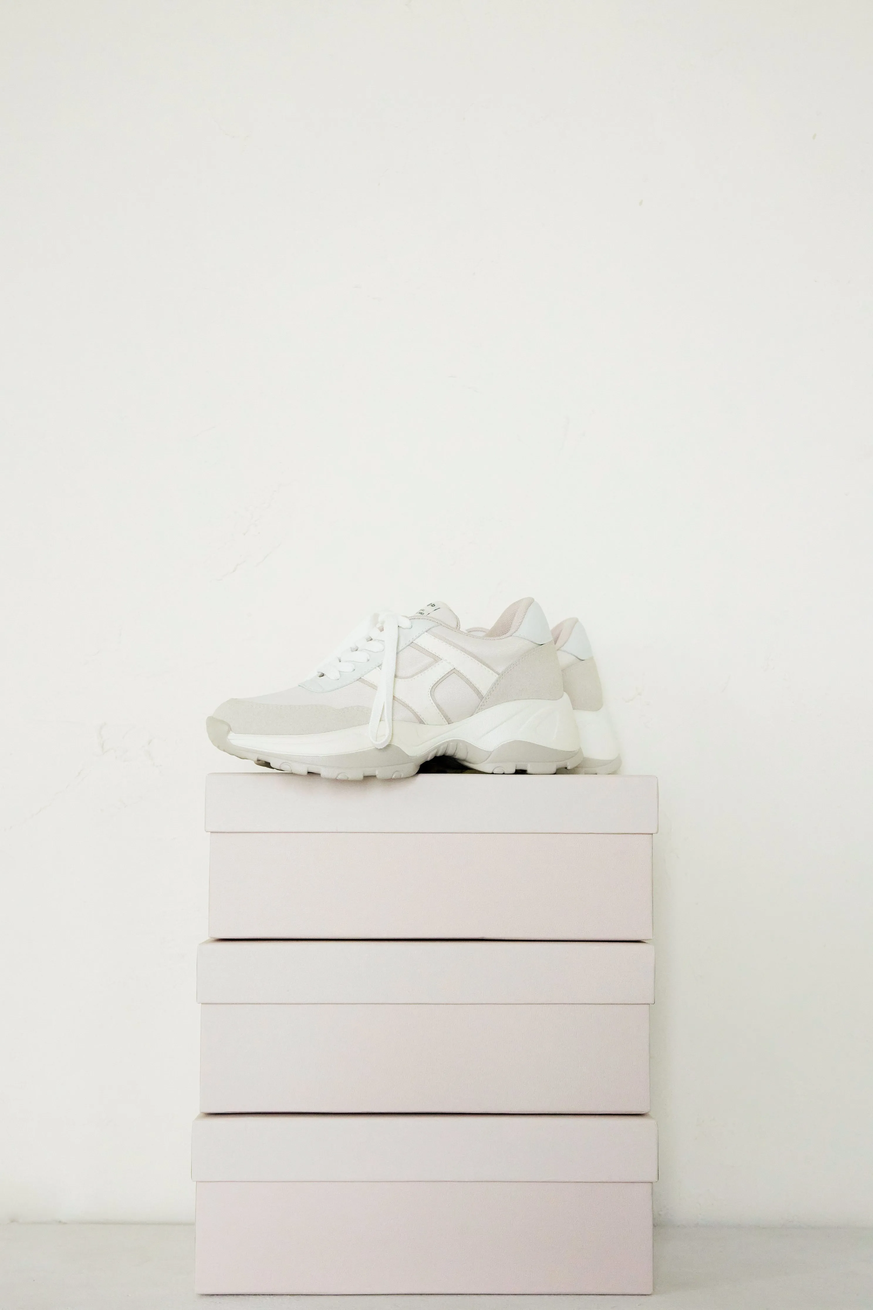 Le City HLT Sneakers