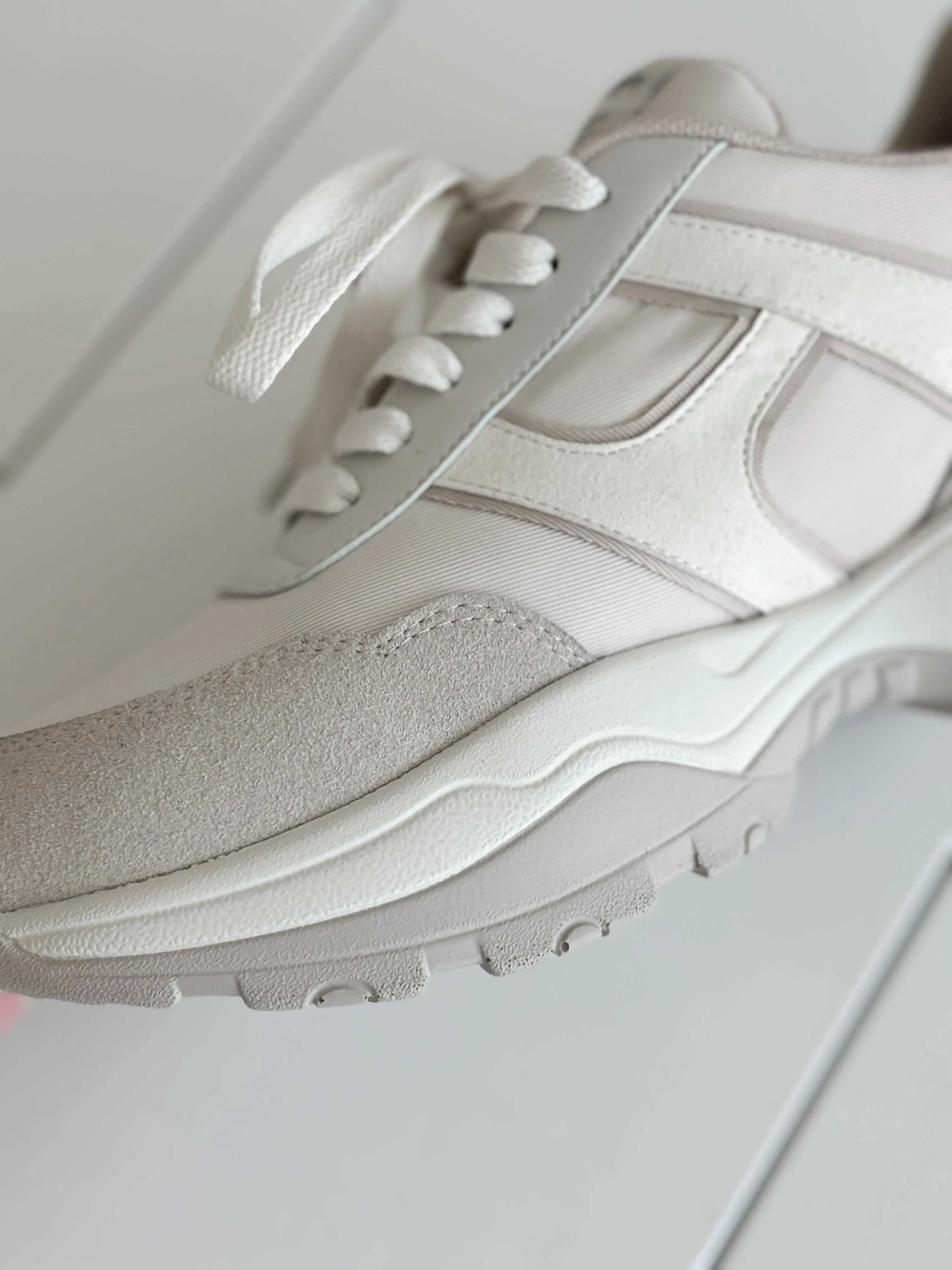 Le City HLT Sneakers